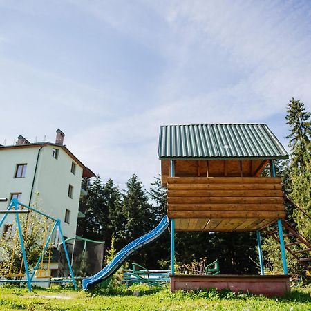 Hotel Zelenyy Bir Skhidnytsia Exteriér fotografie